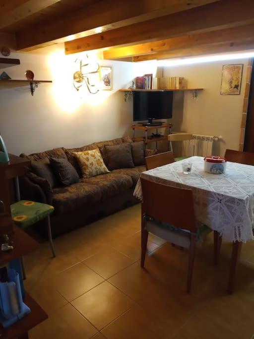 Loft Sotto Il Vulcano, Con Posto Auto Privato ซัฟเฟรานา เอตเนอา ภายนอก รูปภาพ